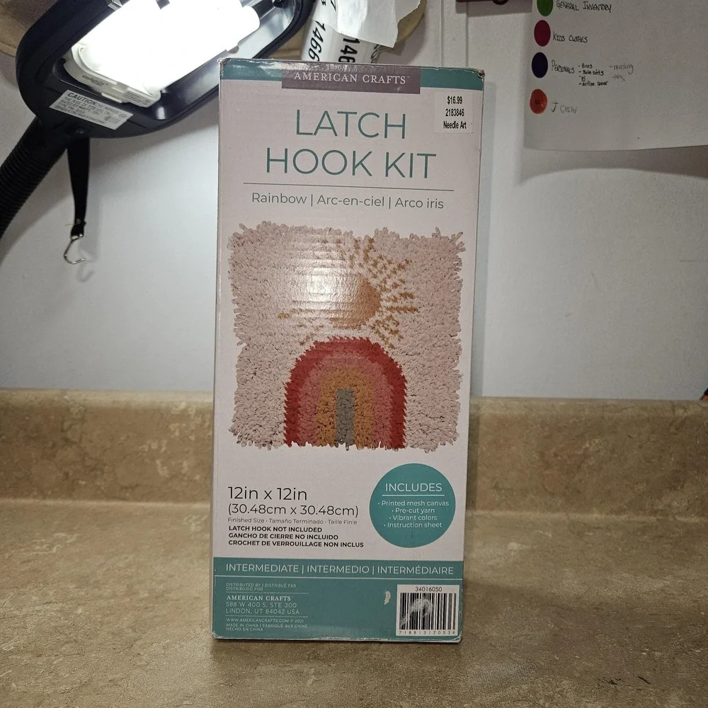 American Crafts Latch Hook Kit Rainbow Sun 12x12 Rug Canvas Yarn New Needlecraft